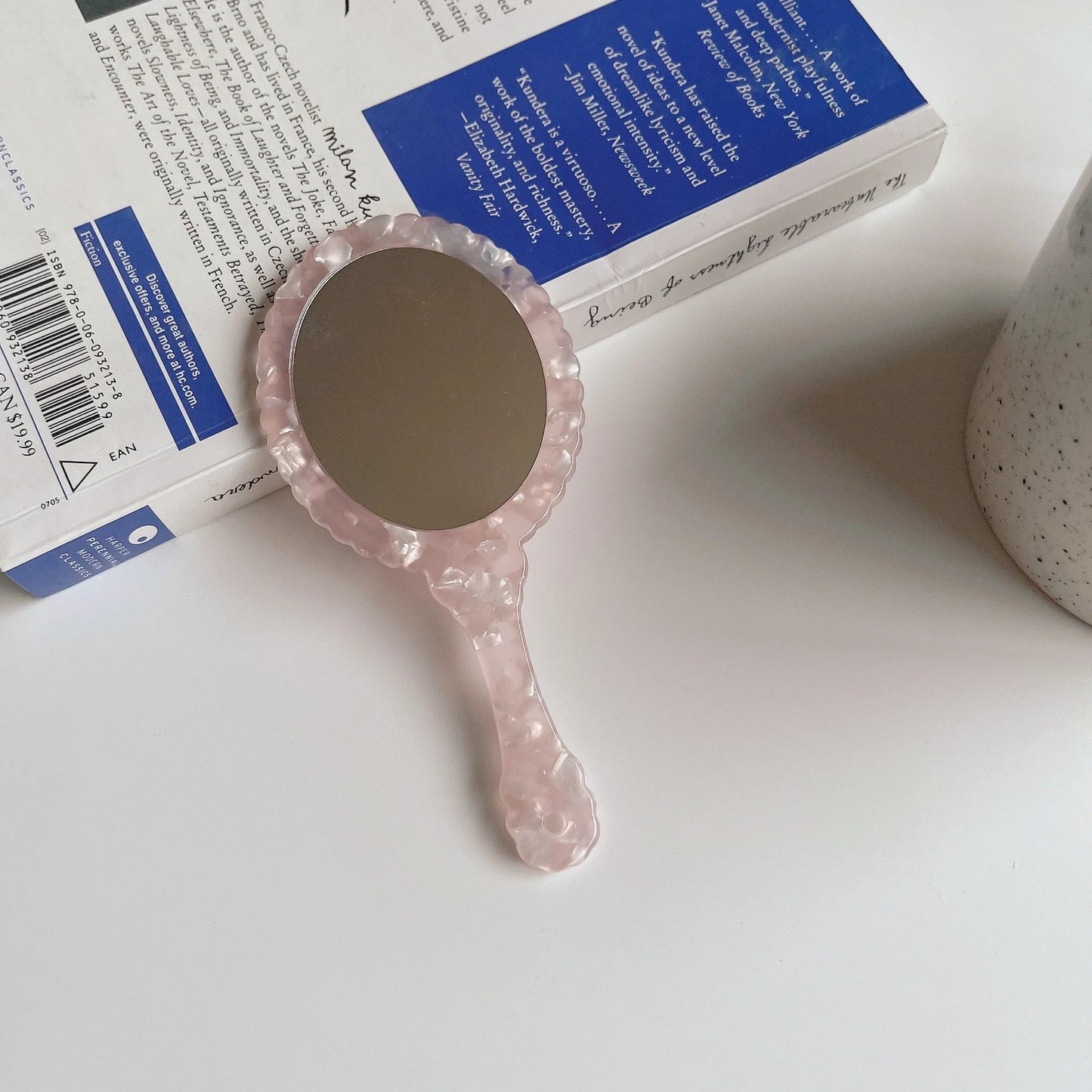 Wholesale Oval Handheld Pocket Mirror Floral White Acetate Portable Travel Makeup Mirror with Small Handle Zonyin