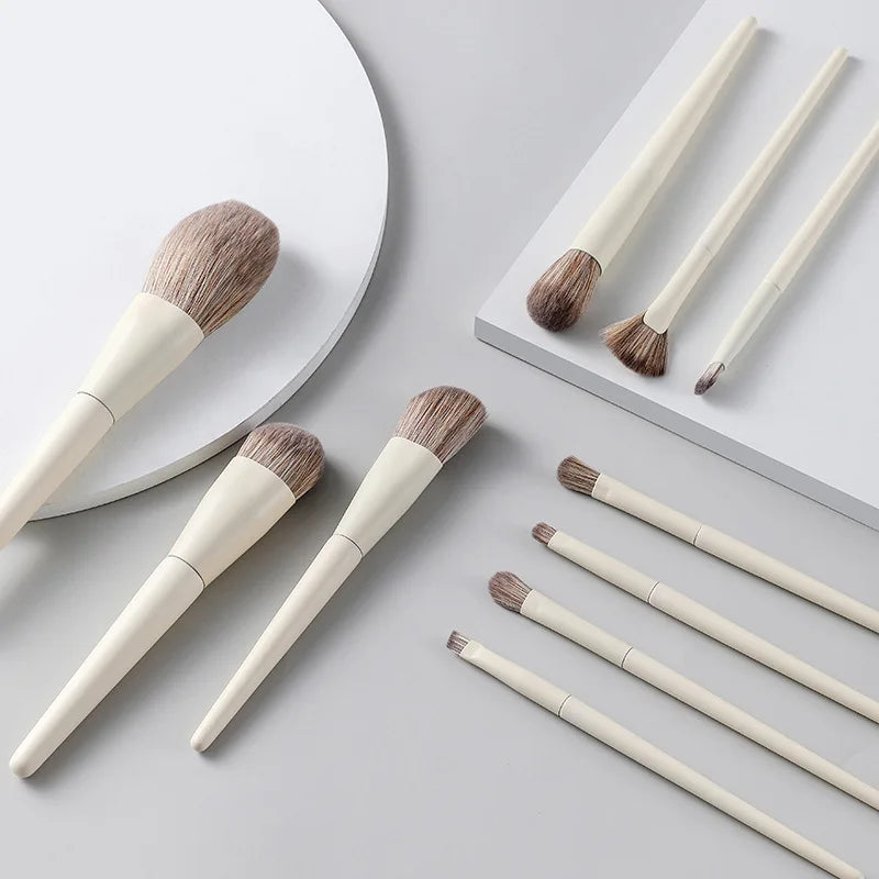 Zonyin 10 Pcs Factory High Quality Custom Logo Plastic Portable Travel Cosmetic Makeup Brush Kits Makeup Brushes Set