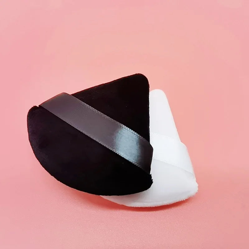 Zonyin Multi-Colored Black White Pink Velvet Triangle Poder Puff Makeup Tools Super Soft Velour Cosmetic Puff With Custom Logo