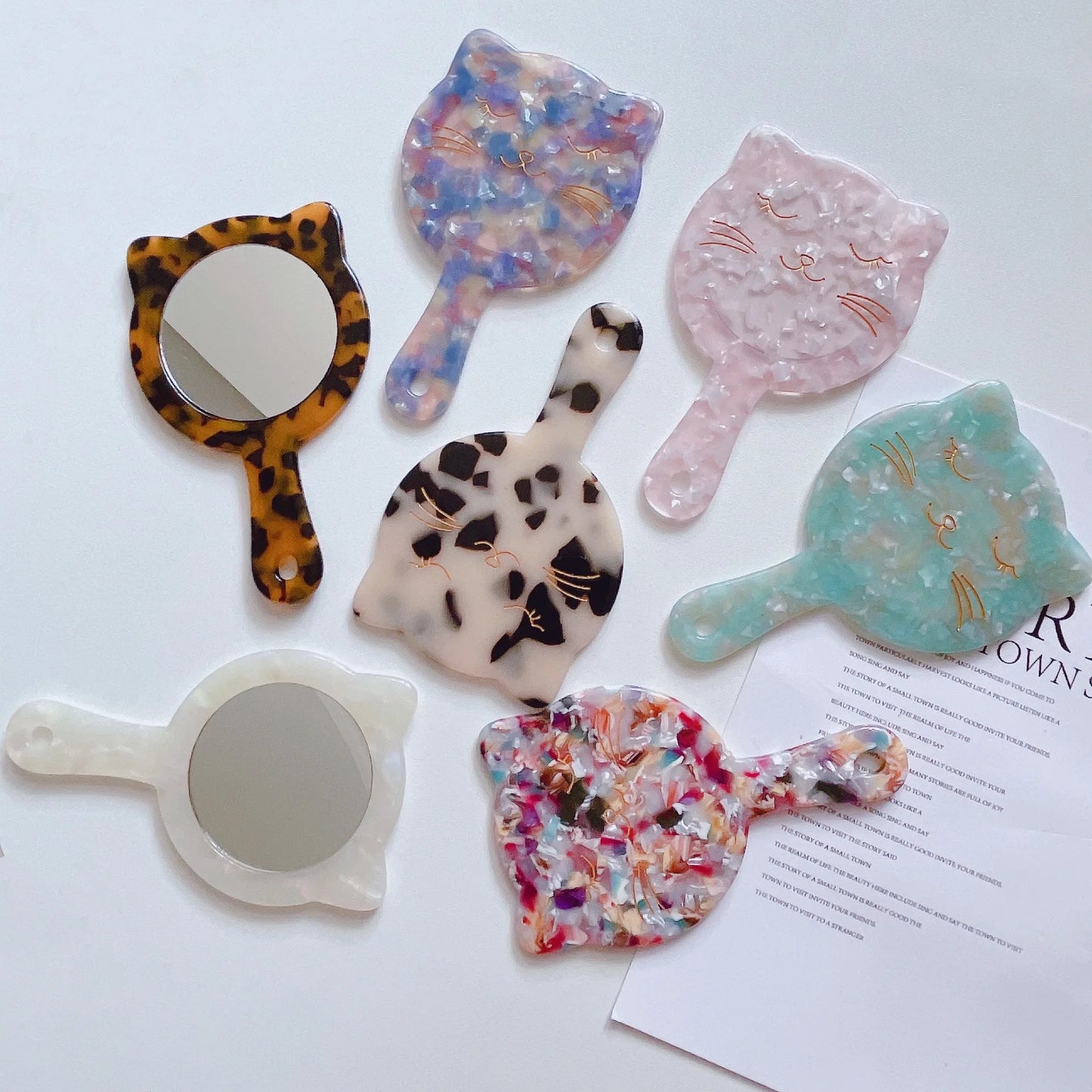 Zonyin Custom Logo Portable Cat-Shape Handheld Makeup Mirror Acetate Handle Small Cute Cosmetics Mirror for Women's Travel Use