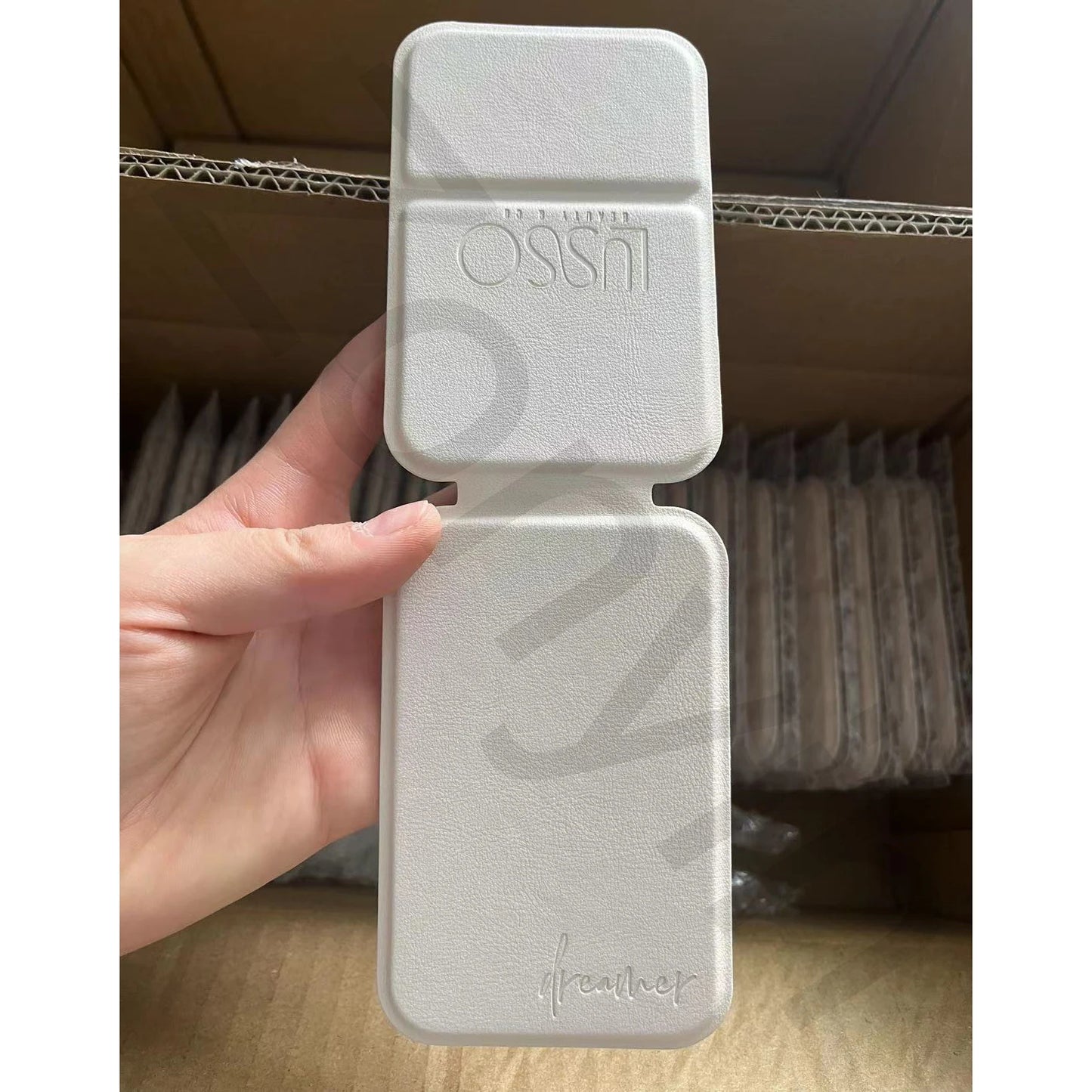 Zonyin Customized LOGO Travel Small Desktop Makeup Mirror White Portable Folding PU Leather Pocket Mirror for Women's Gift