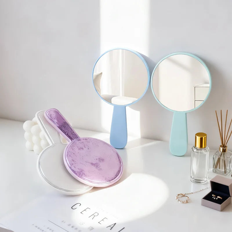 Zonyin New Shiny Quicksand Portable Handheld Makeup Mirror Plastic Round Cute Hand Makeup Mirror for Woman Girls