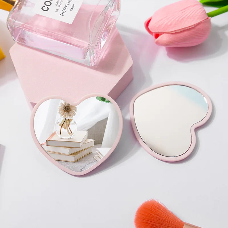 Zonyin Wholesale Cute Plastic Small Heart Pocket Makeup Mirror Custom Logo Mini Portable Compact Travel  Mirror  for Women Girls