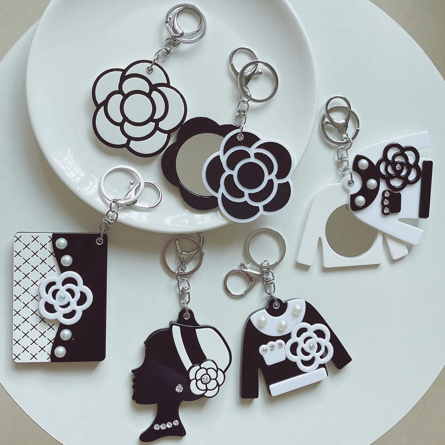 Zonyin Hot Selling Acetate Portable Small Makeup Mirror Key Chain Bag Pendant Accessories Wholesale for Girls Gift