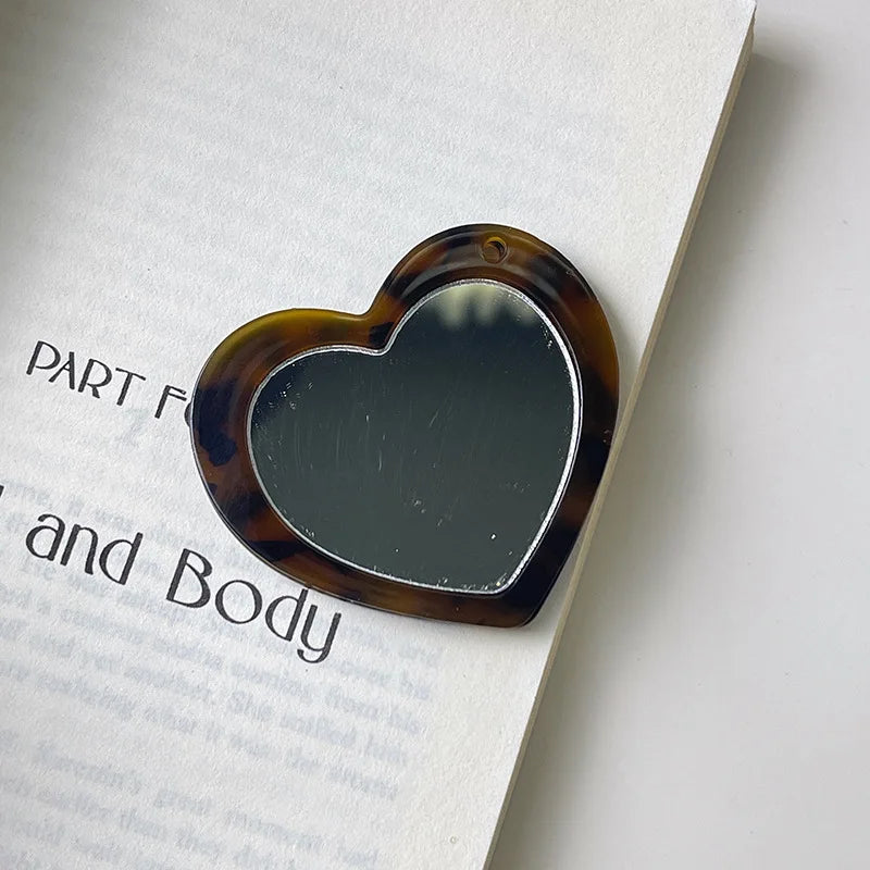 Zonyin New Design Acetate Mini Love Makeup Mirror and Comb KeyChain Heart-Shape Cute Cosmetic Mirror With Schoolbag Accessories