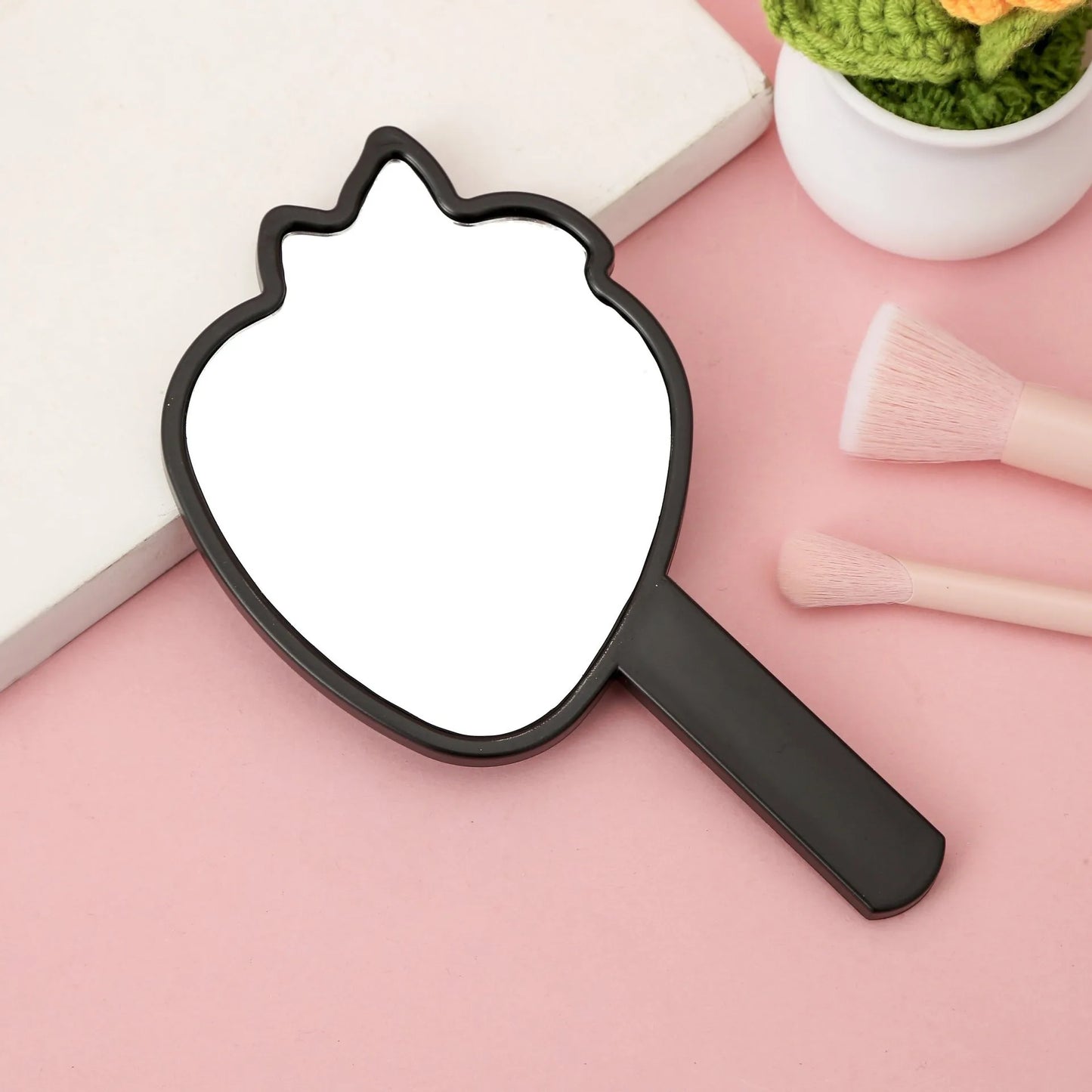 Zonyin New Arrival Strawberry Shape Customized Portable Mini Handheld Plastic Cosmetic Makeup Mirror for Children Girls