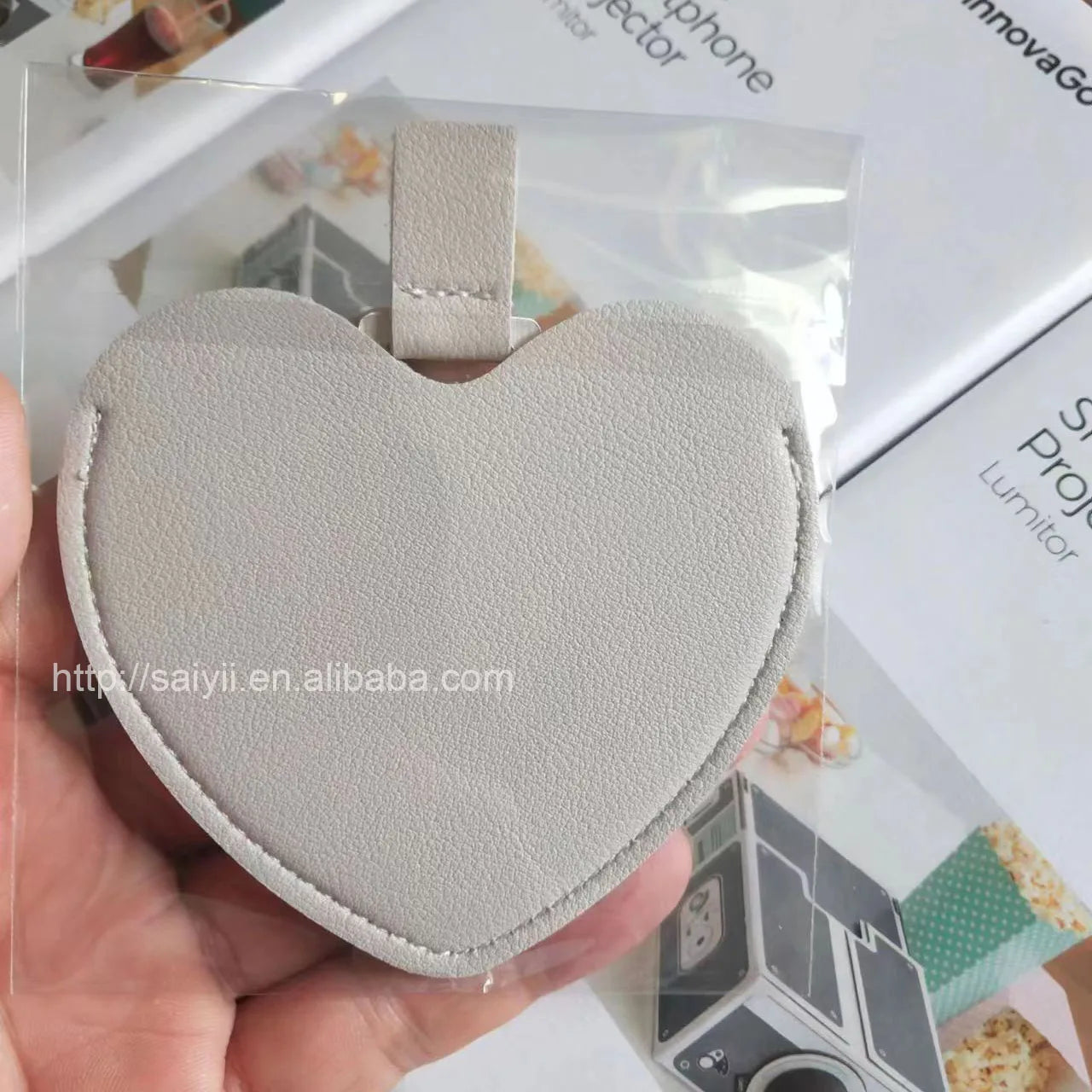 Zonyin Women's Gift Heart Shaped Pu Leather Pocket Mirror Customized Your Logo Small Travel Makeup Mirror for Valentine's Day