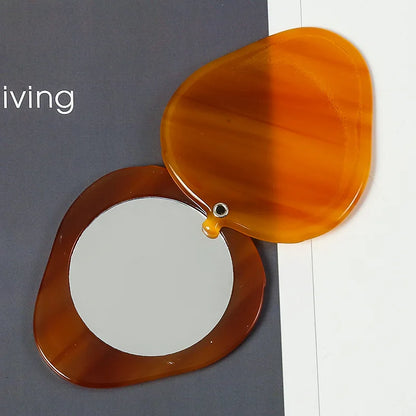 Wholesale Wholesale Customized Acetate Cute Leaf Strawberry-Shape Small Portable Mini Pocket Mirror With Handheld Mirror