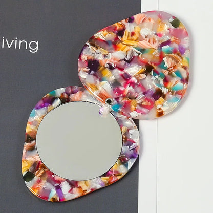 Wholesale Wholesale Customized Acetate Cute Leaf Strawberry-Shape Small Portable Mini Pocket Mirror With Handheld Mirror