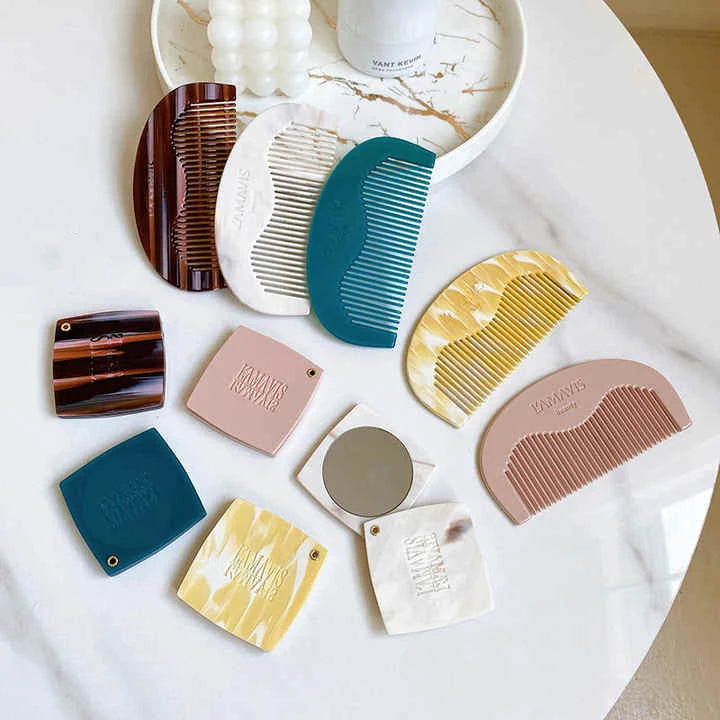 Zonyin New Design Acetate Travel Makeup Mirror Comb Set With Carved Logo Retro High-end Portable Pocket Mirror for Promotion