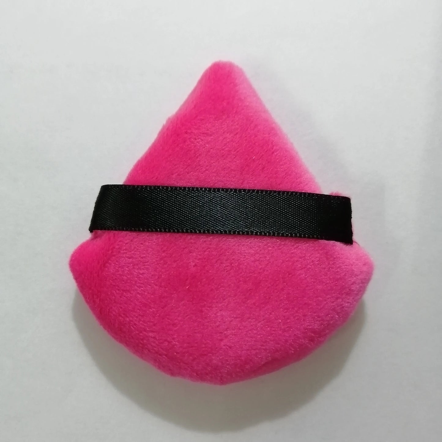 Zonyin Top Seller Triangle Powder Puff Makeup Sponge Soft Velour Cosmetic Puff Black Velvet Loose Powder Puffs for Face