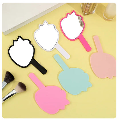 Zonyin New Arrival Strawberry Shape Customized Portable Mini Handheld Plastic Cosmetic Makeup Mirror for Children Girls