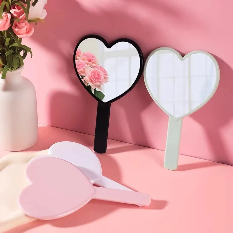 Zonyin Customized Plastic Mini Handheld Mirror Heart Shape Portable Cute Cosmetic Mirror for Bride Wedding Gifts
