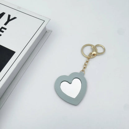 Zonyin PU Leather Makeup Mirror Key Chain Custom Logo Blank Promotional Gifts Portable Pocket Mirror Heart Mirror Keychain Bulk