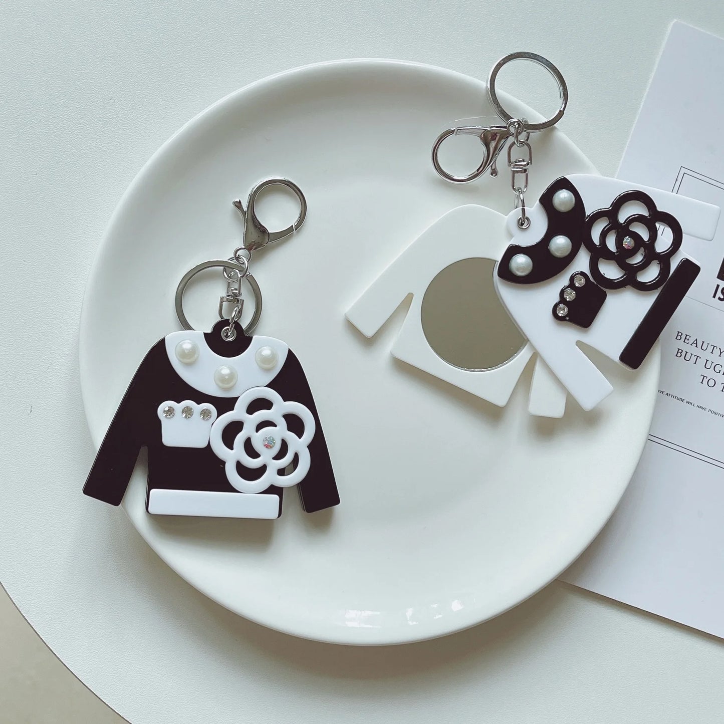 Zonyin Hot Selling Acetate Portable Small Makeup Mirror Key Chain Bag Pendant Accessories Wholesale for Girls Gift