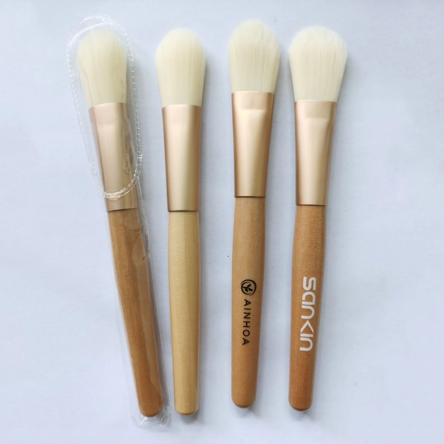 Zonyin Wholesale Customized Logo Wooden Foundation Face Facial Mask Brush BB Cream Mask Cosmetic Makeup Brush