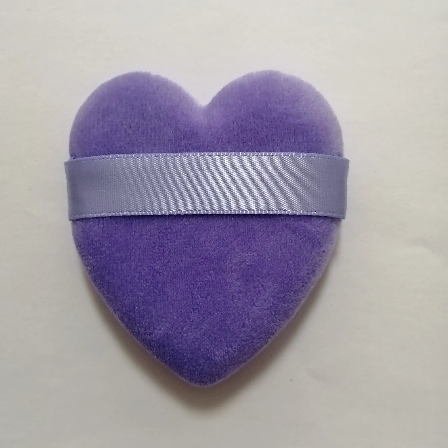 Zonyin Wholesale Powder Puff Custom Logo Soft Velour Cosmetic Puffs Pink Heart Powder Puff