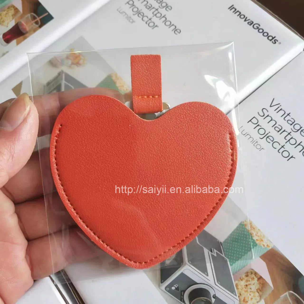 Zonyin Women's Gift Heart Shaped Pu Leather Pocket Mirror Customized Your Logo Small Travel Makeup Mirror for Valentine's Day