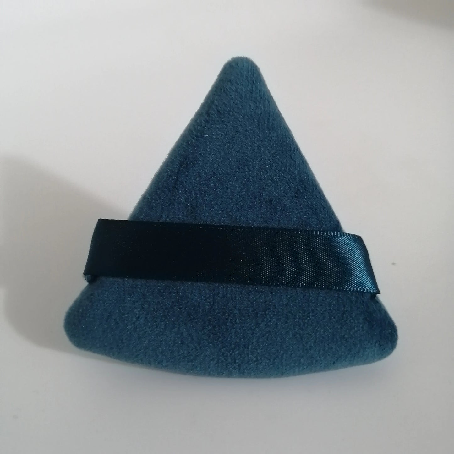 Zonyin Super Soft Velour Pure Cotton Powder Puff Custom Logo Beauty Sponge Face Makeup Triangle Powder Puffs for Face