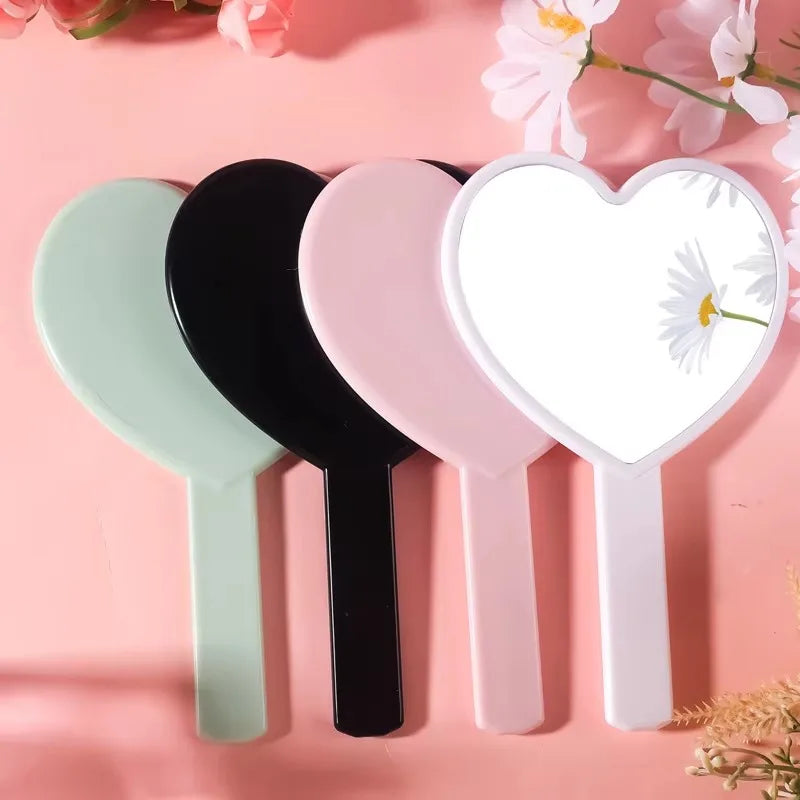 Zonyin Customized Plastic Mini Handheld Mirror Heart Shape Portable Cute Cosmetic Mirror for Bride Wedding Gifts