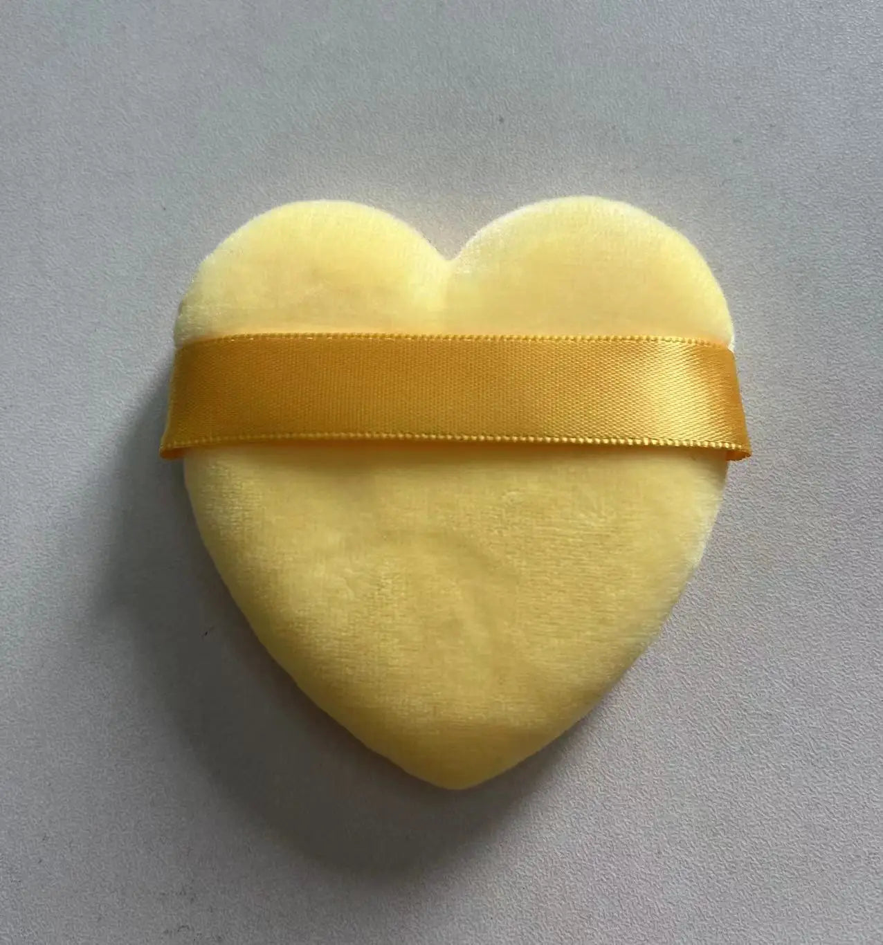 Zonyin Cute Heart Shaped Velvet Powder Puff Soft Love Design Velour Makeup Sponge Puff Cosmetic Powder Puff for Girls