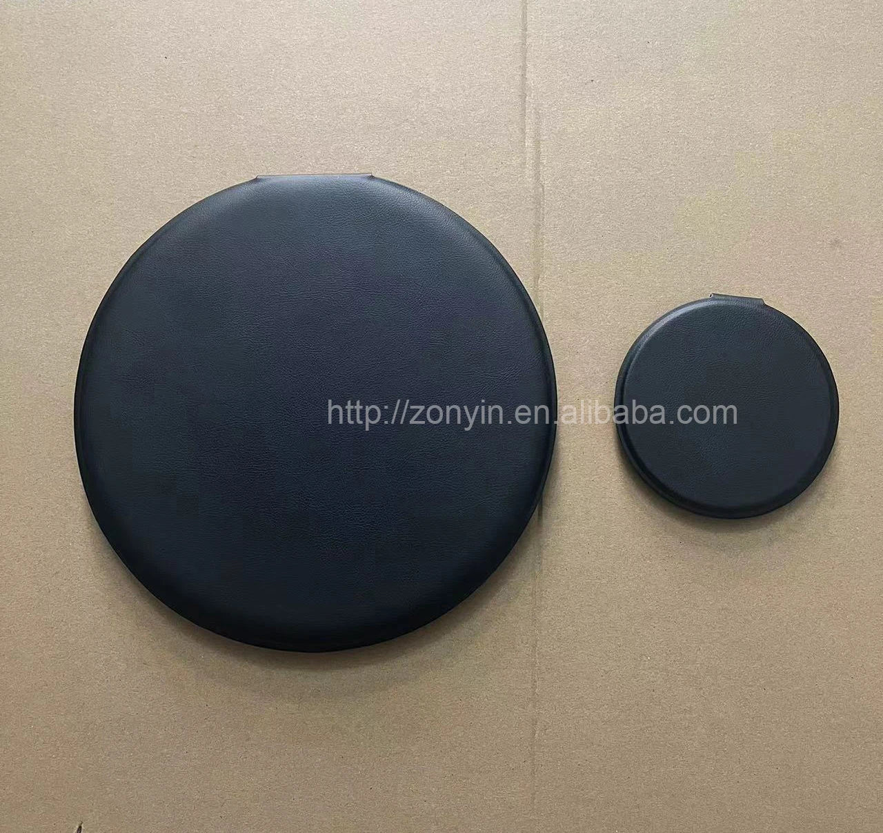Zonyin Extra Large Round Black Pu Leather Desktop Standing Mirror Customized Your Logo Folding Super Big Makeup Vanity Mirror