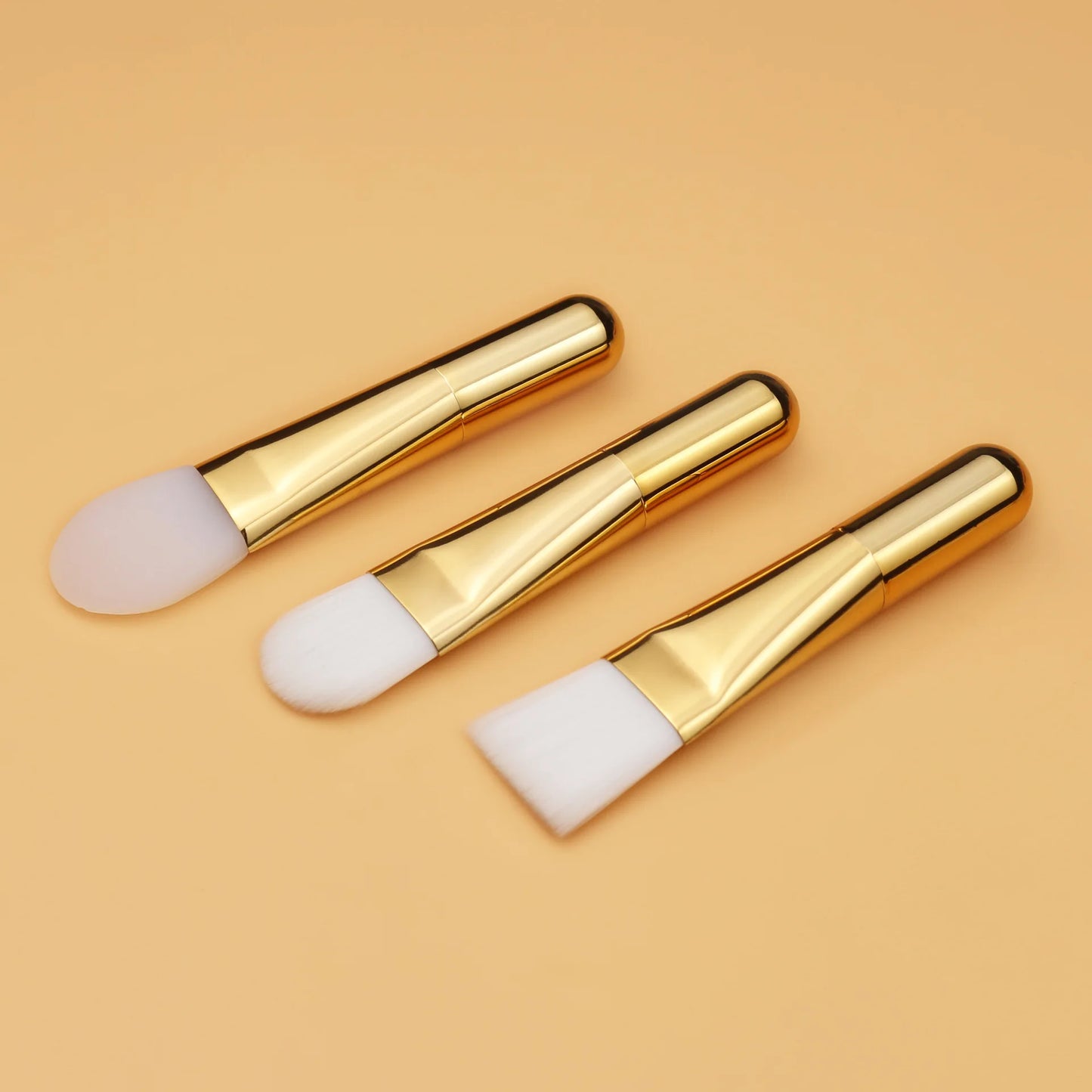 Single Beauty's Colorful Silicone Disposable Vegan Clay Mask Brush Synthetic Hair Fan Brush for Cheek Use with Concealer