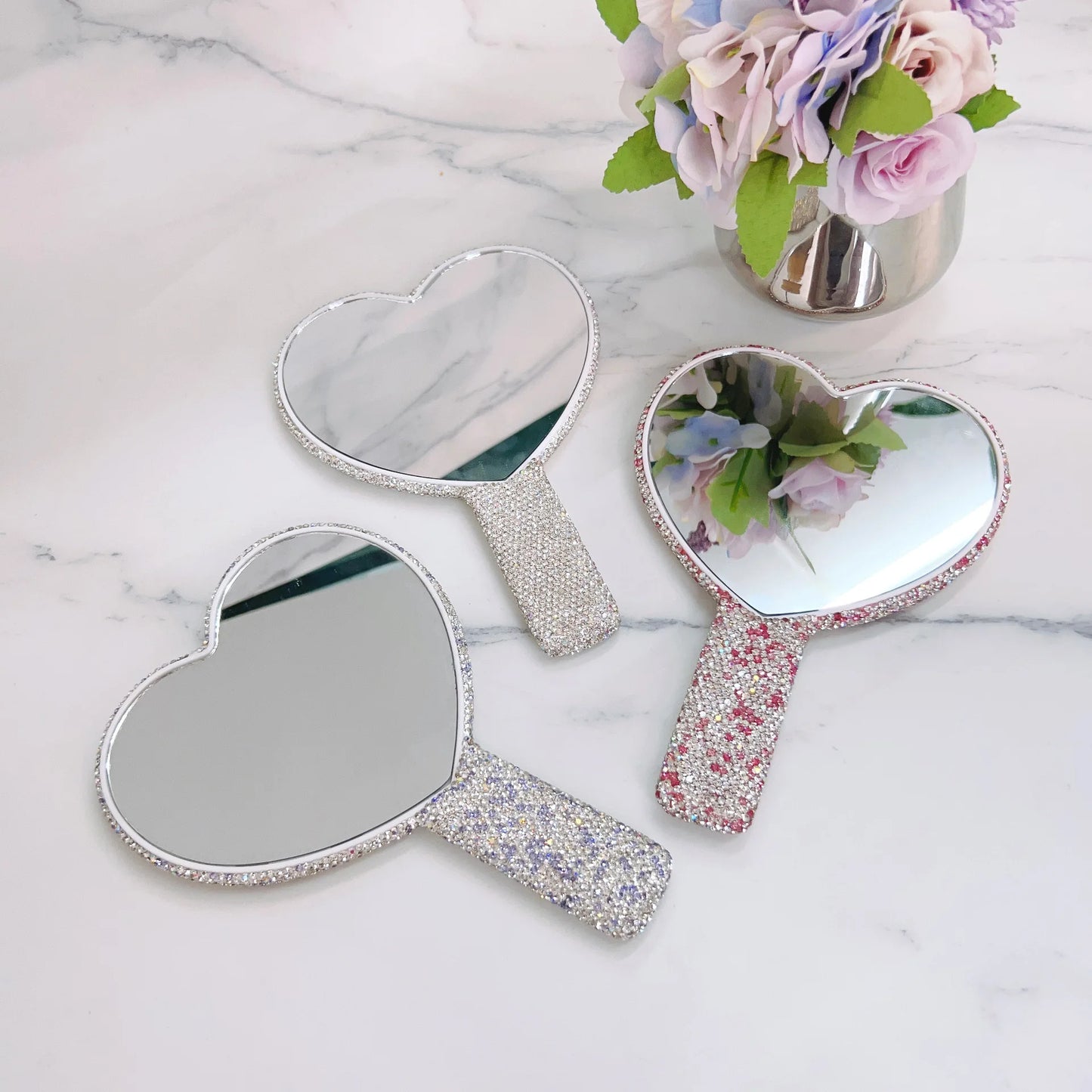 Zonyin Custom Logo Heart Shape Diamond Handheld Makeup Mirror Custom Hand Held Portable Private Label Round Makeup Mirror