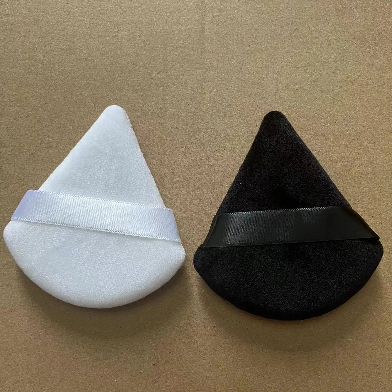 Zonyin 2 Pieces Large Face Powder Puff with a Container Soft Triangle Velour Makeup Puff Big Velvet Body Powder Puff for Women